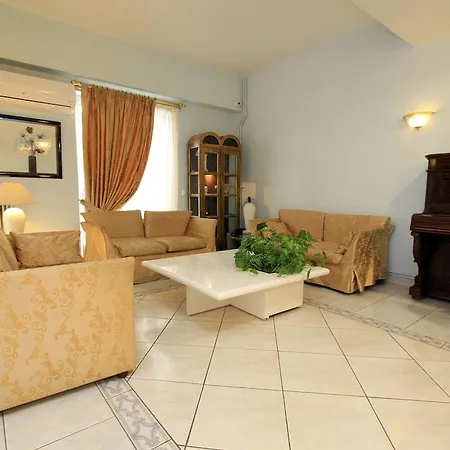 Triton 3* Pireus
