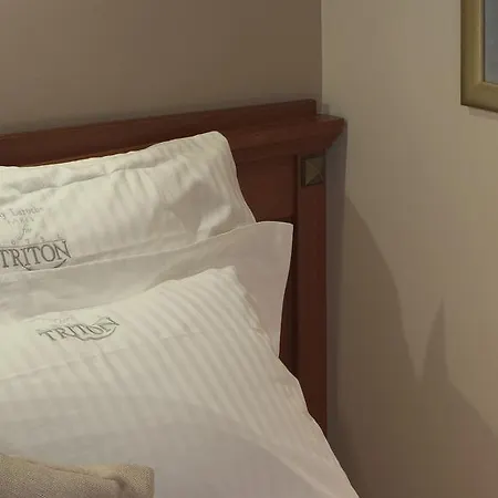 Triton 3* Pireus