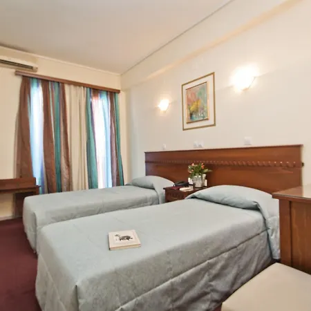 Hotel Triton 3*